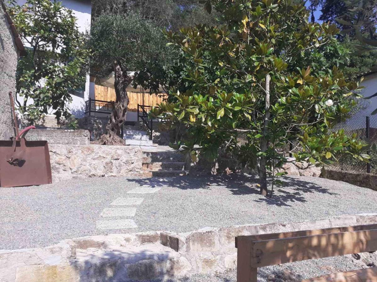 White Manolia Cottage Kato Korakiana Dış mekan fotoğraf